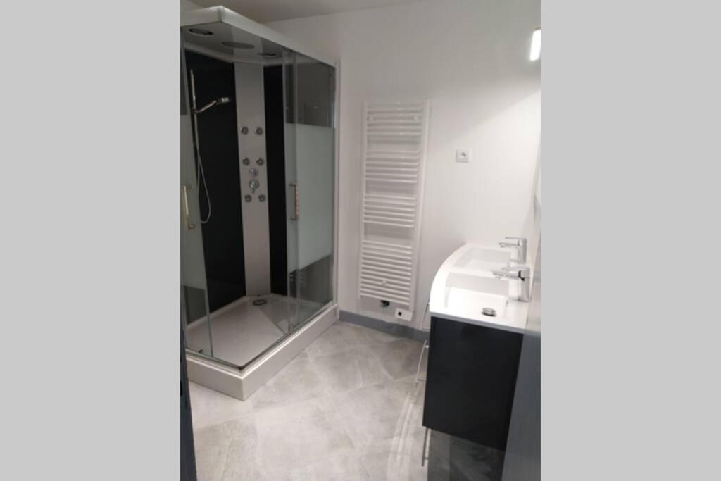 Maison De 2 A 8 Personnes 5 Chambres 波尔巴伊 外观 照片